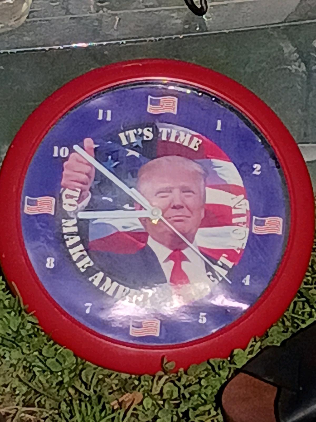 TRUMP TALKING CLOCK