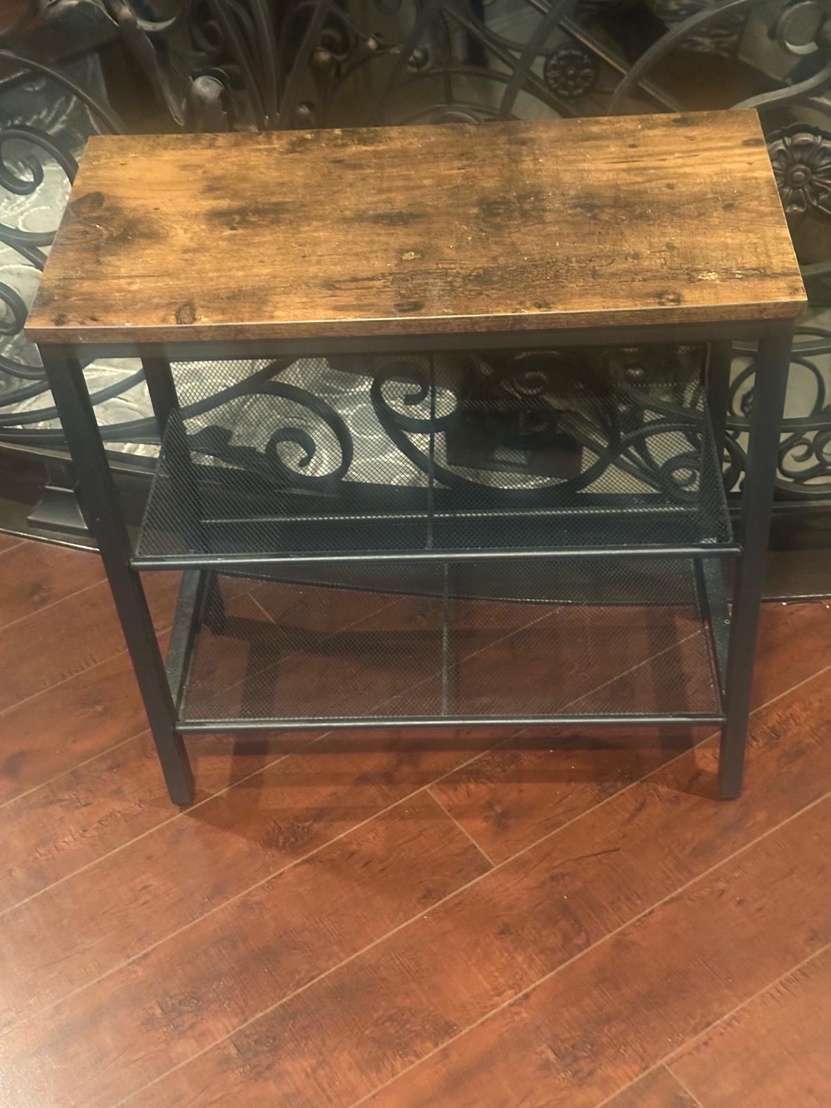 HOOBRO End Table 3Tier Narrow Side Table Nightstand with 2 F