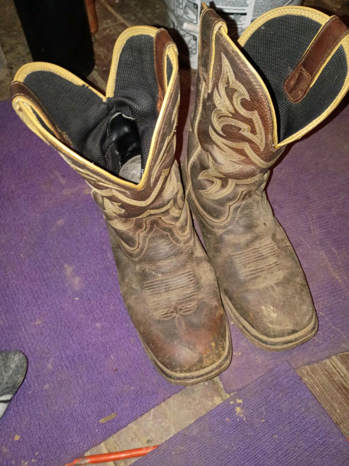 Justins work boots
