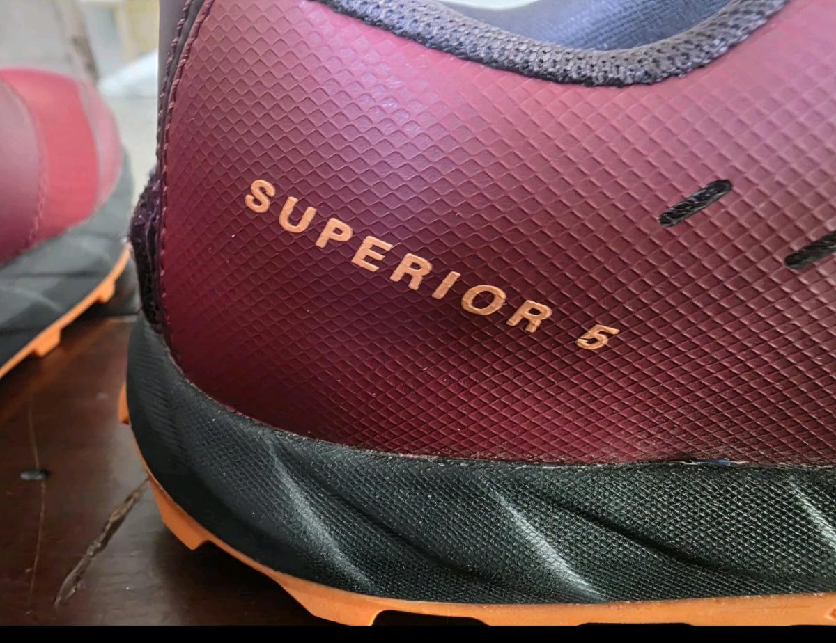 NEW Altra Superior 5 womens shoes
