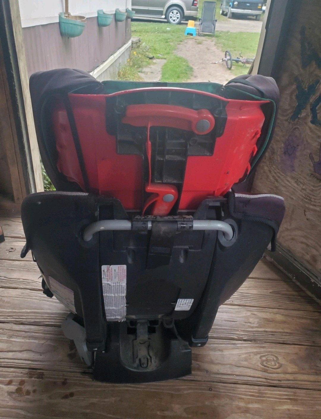 evenflo front facing carseat adjustable