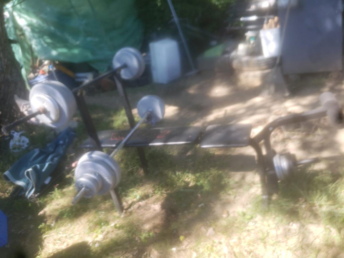 weight bench with weights