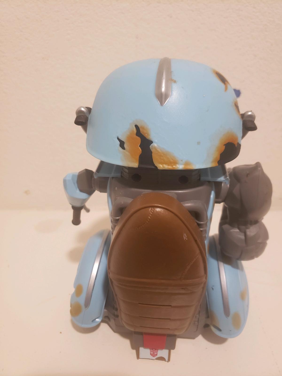 Transformers Sqweeks robot