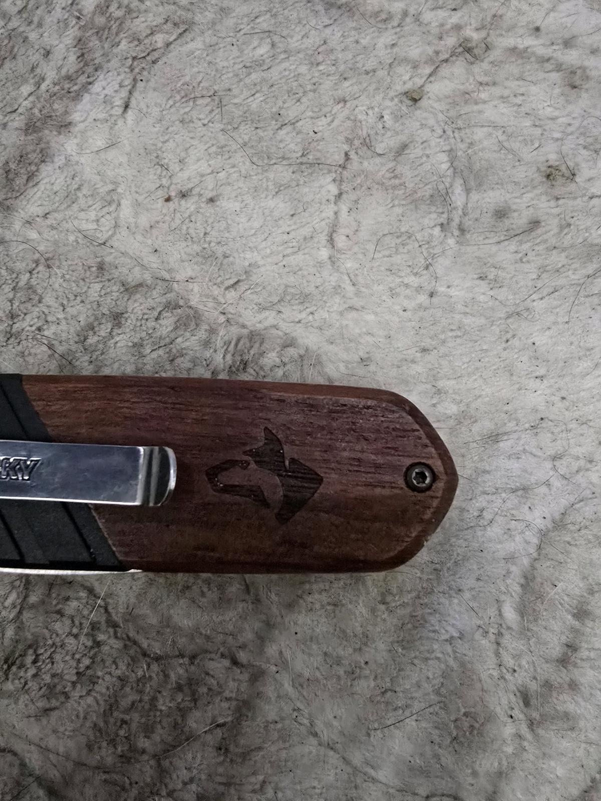 Husky knife navajas