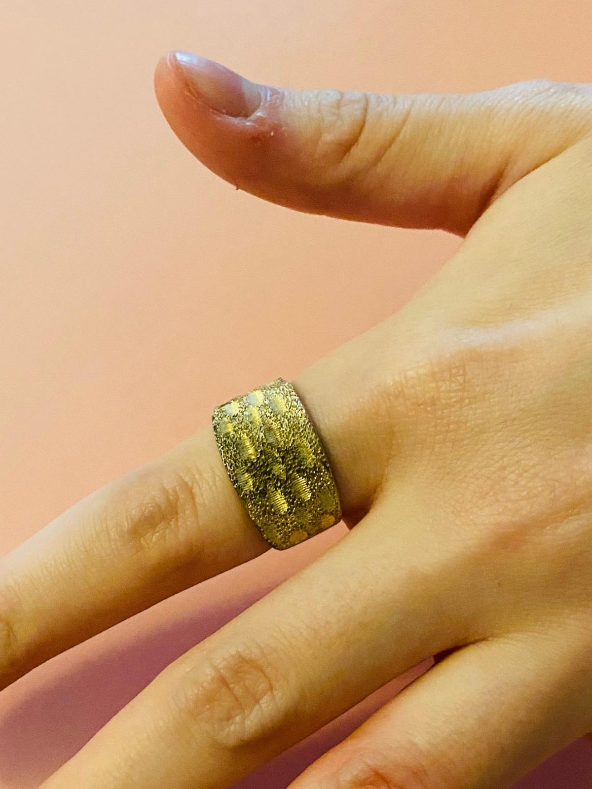 925 Silver beautiful rings to adorn your fingers with