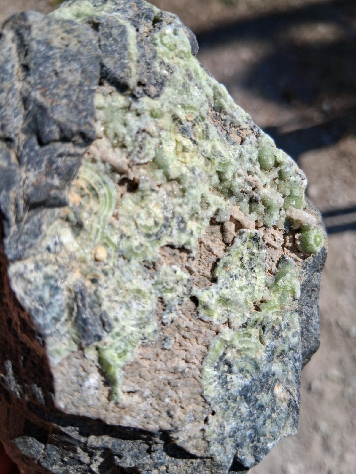 raw green waveillite display from Arkansas