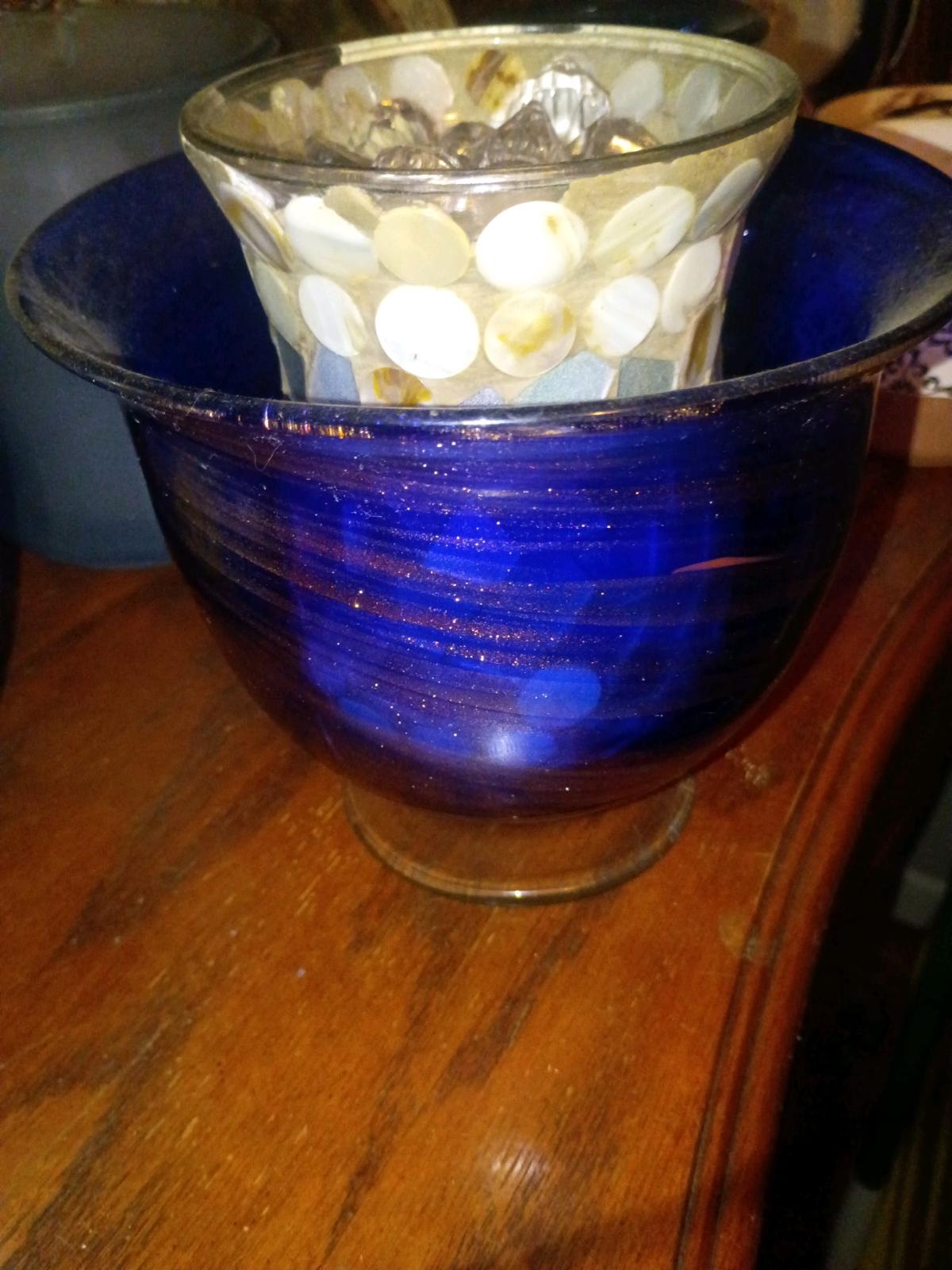 Gorgeous Blue Gold Swirl Glass Vase
