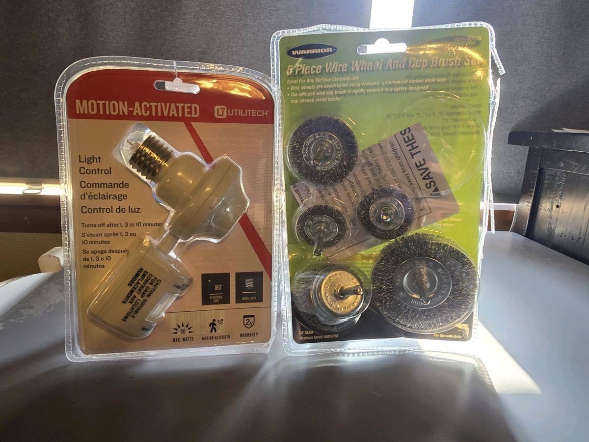 Utilitech MotionActivated Light Control  Warrior Wire Wheel