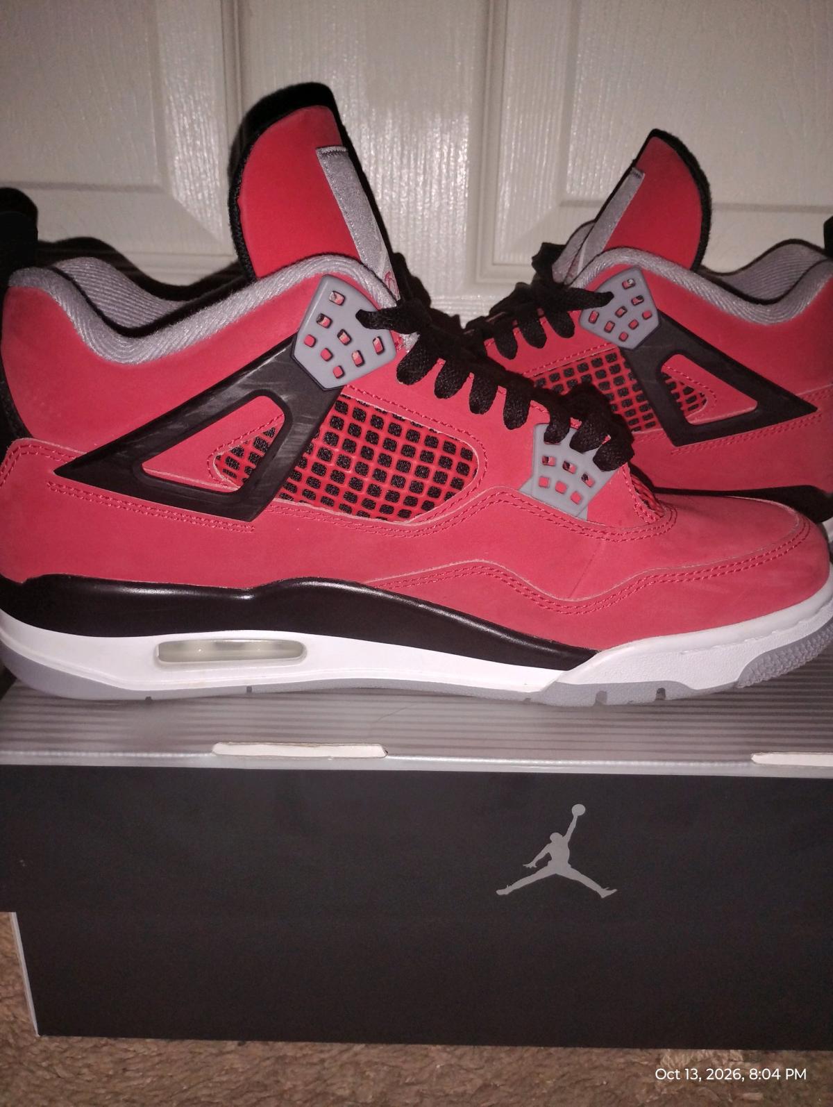 Jordan 4 Retro Toro Boro