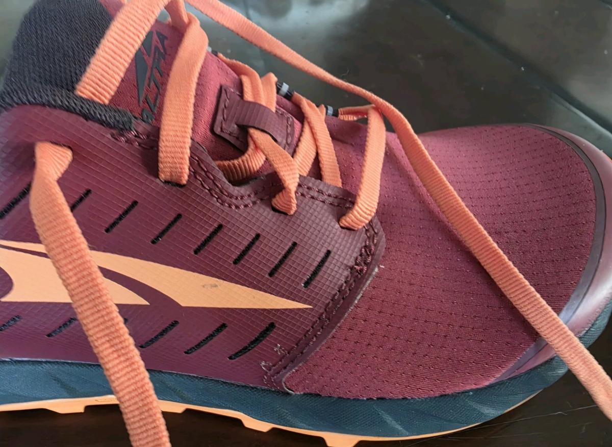 NEW Altra Superior 5 womens shoes