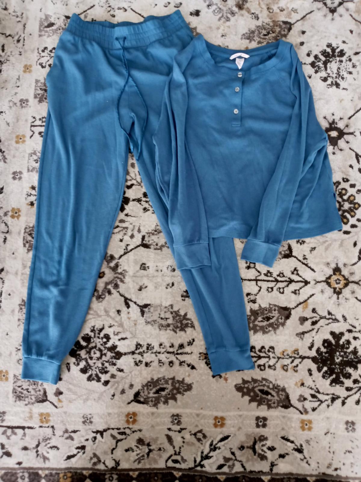 Victoria Secret Intimates Sleepwear Waffle Henley XS set