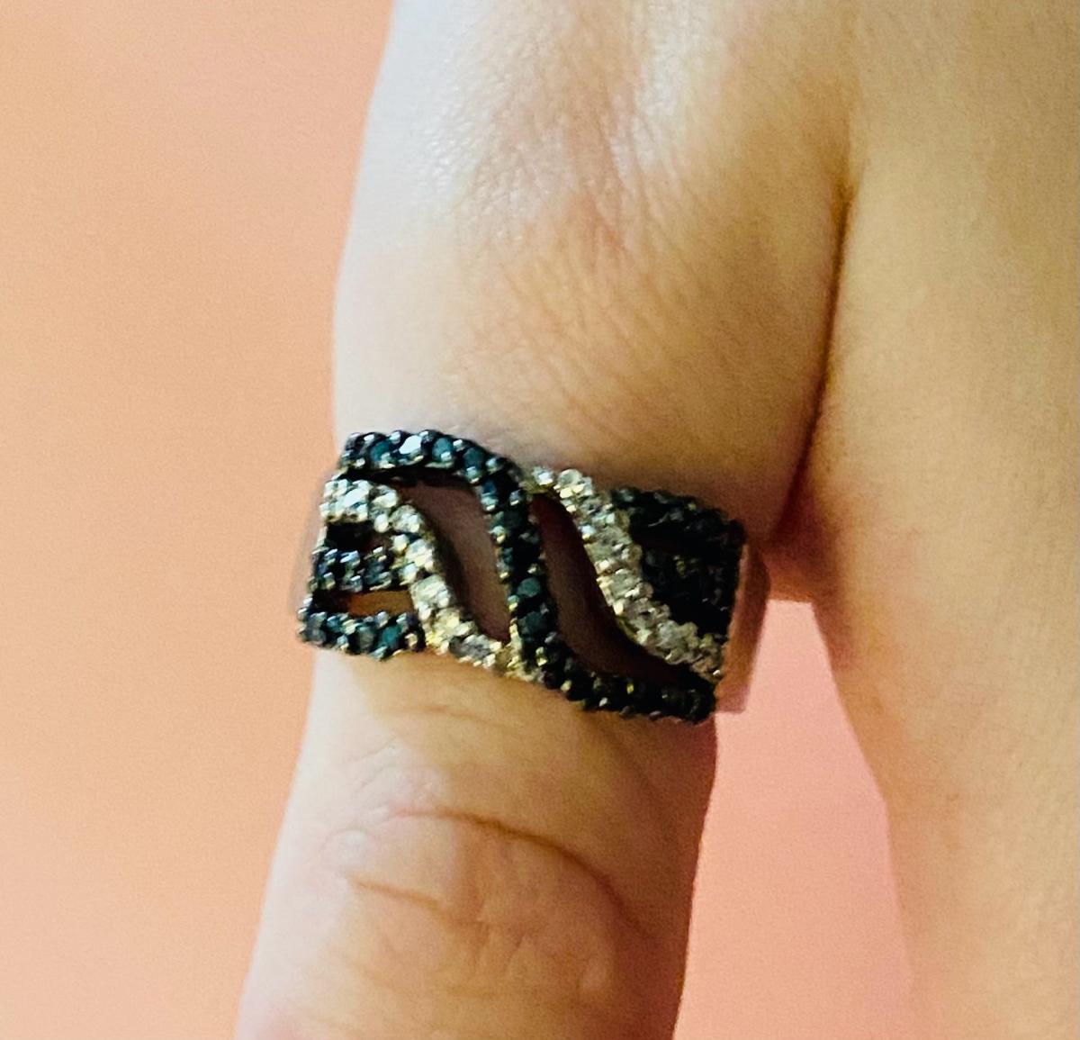 925 Silver beautiful rings to adorn your fingers with