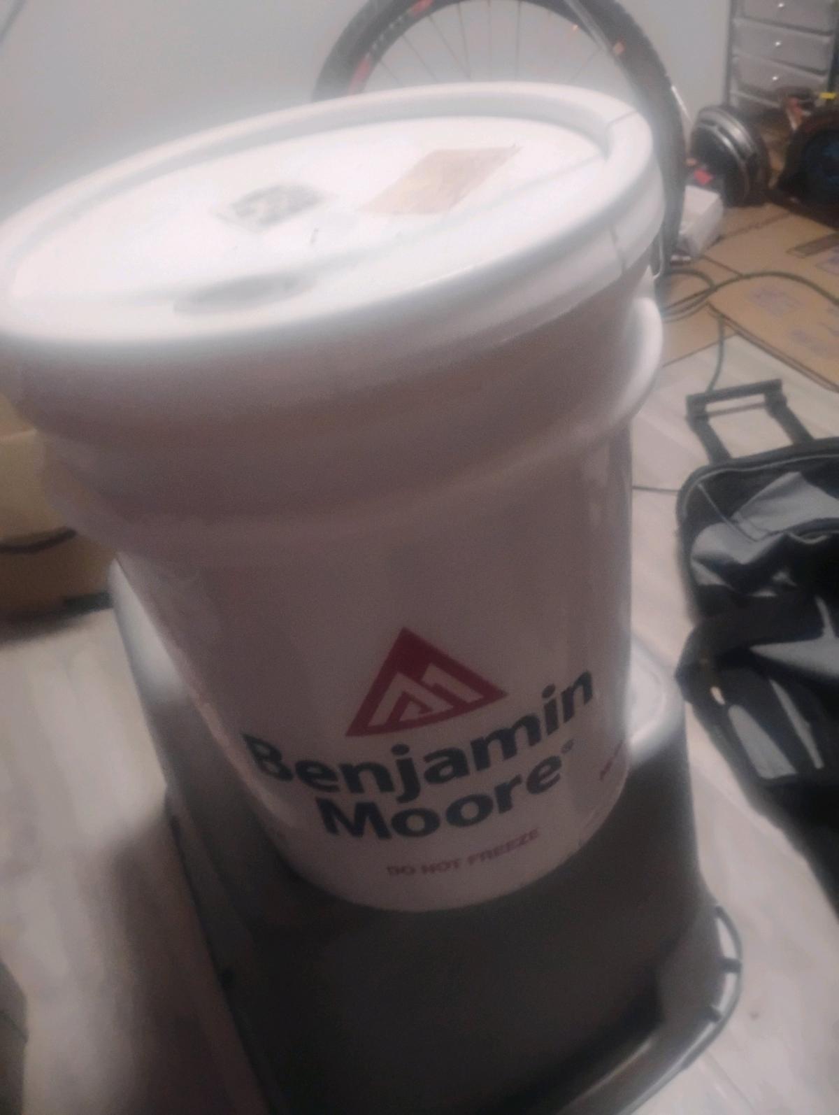 5gals of benjaim moore paint  ultraspec 500 harbor gray