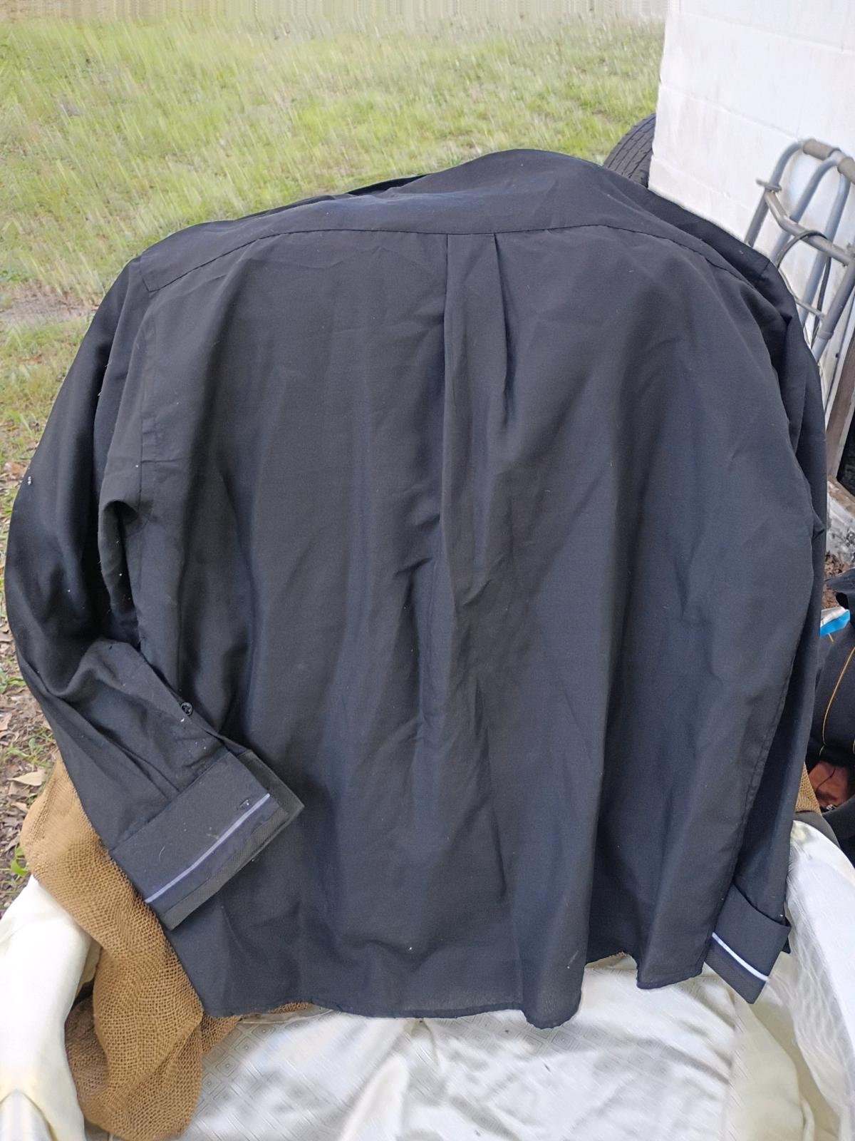 A  Nice Mens Black Long Sleeve Top