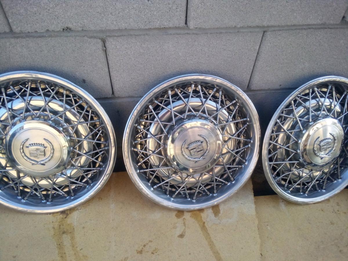 Cadillac hubcaps