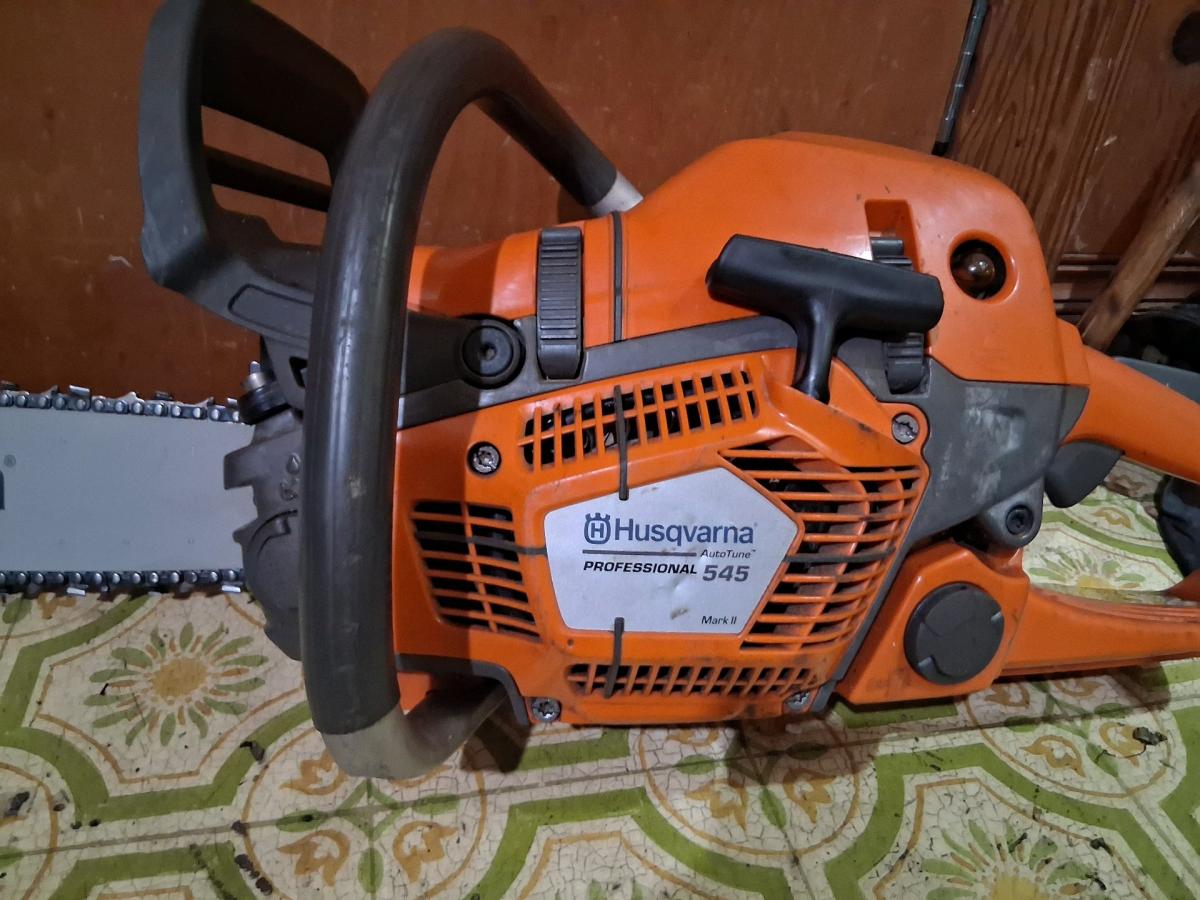 husquavarna  mark2 545 chainsaw with new 20inch bar and chai