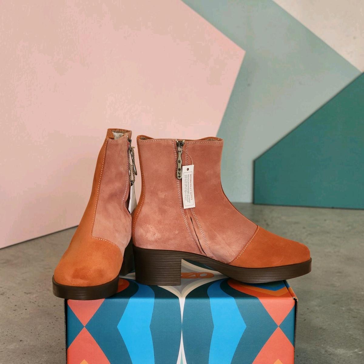 LAZO The Siren Suede Colorblock Ankle Boots NIB Orange Pink