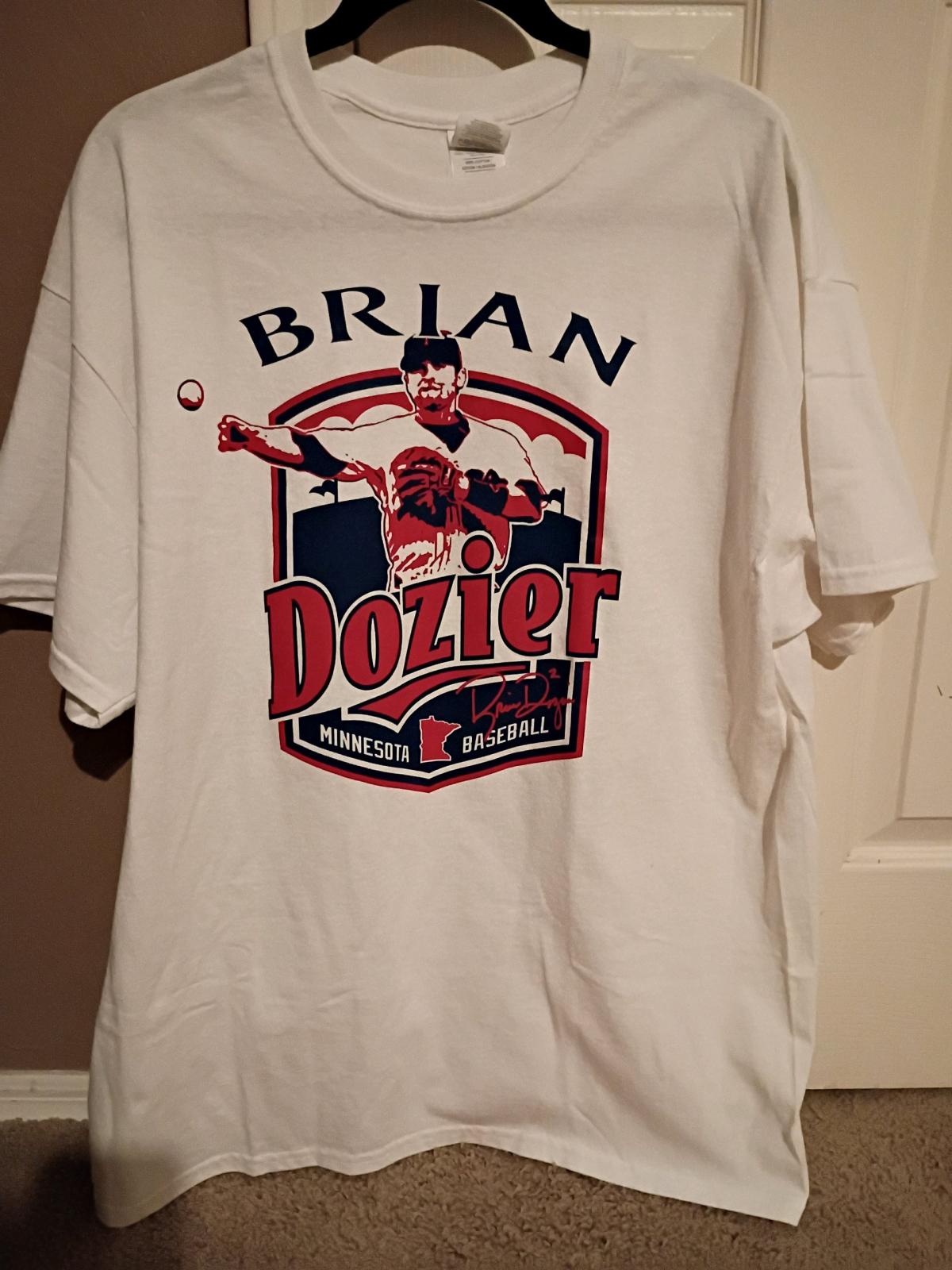 Gildan Minnesota Twins Brian Dozier XL Tshirt