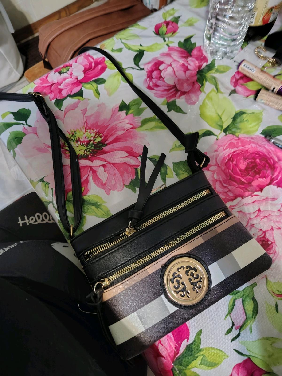 light brown white black purse with gold