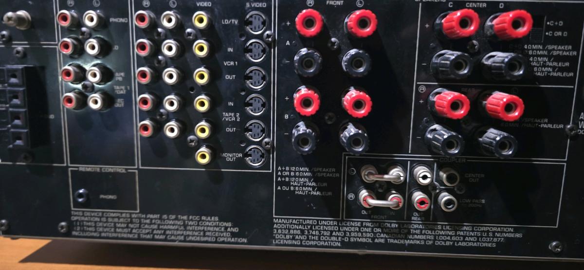 Yamaha RXV1050 Natural Sound Stereo Receiver