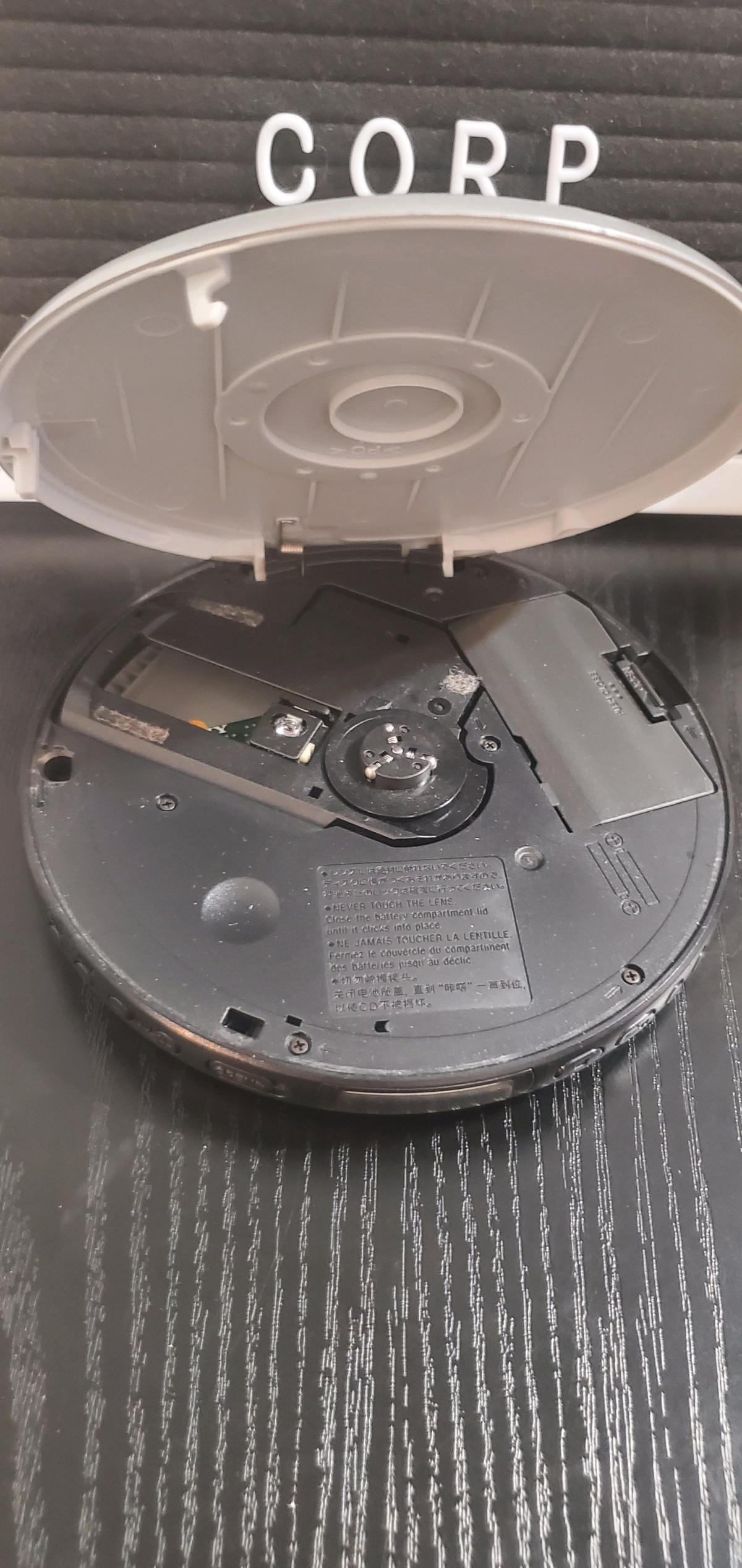 Sony CD Walkman DEJ011