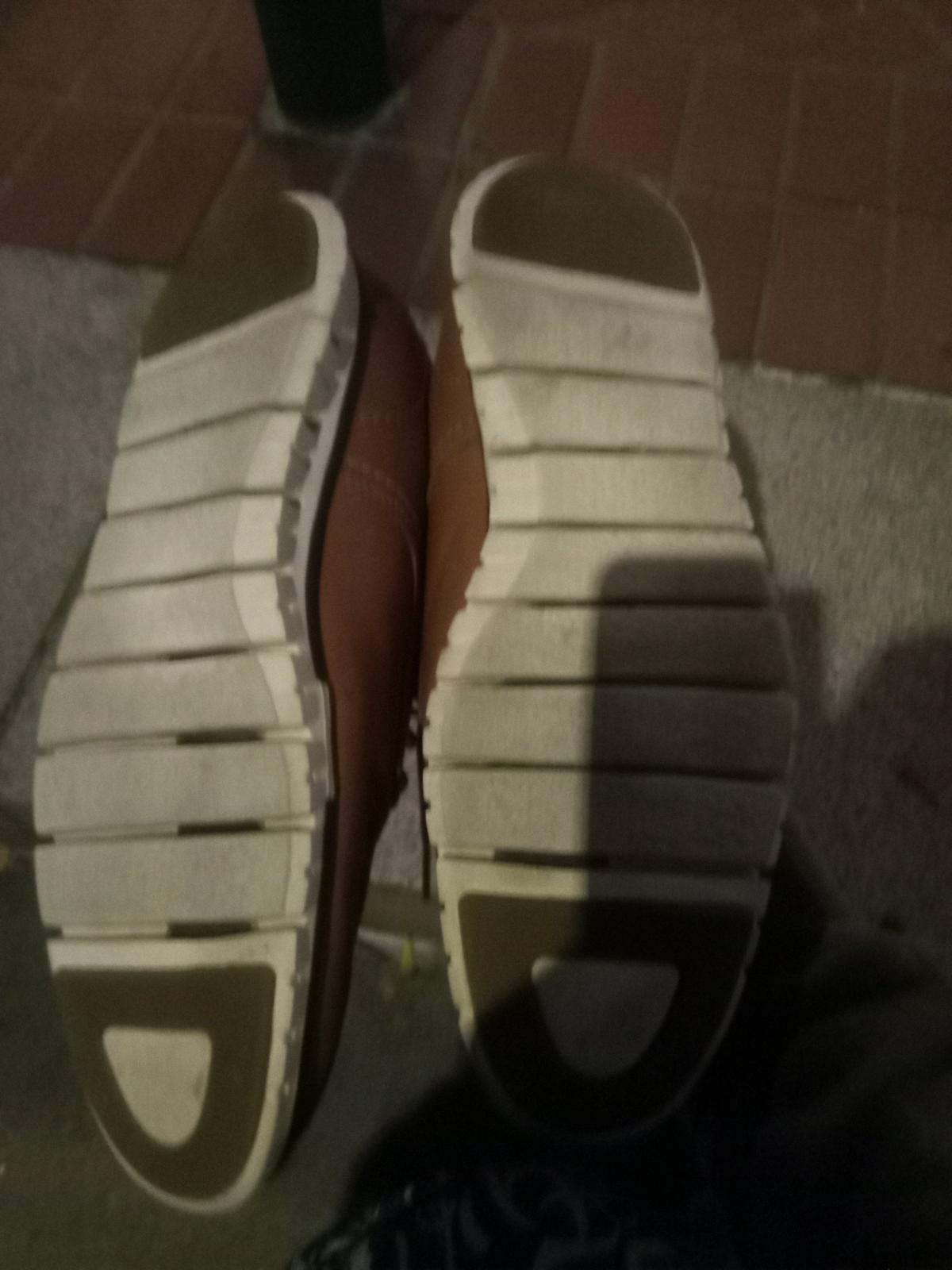 nice dress shoes barely worn leather size 11