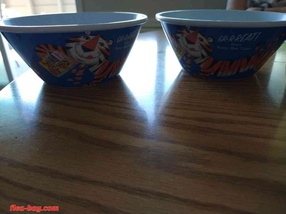 Kellogg's Tony the tiger plastic cereal bowls