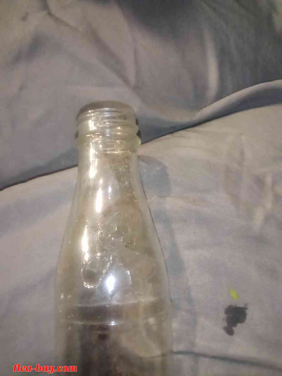 4vintage bottle