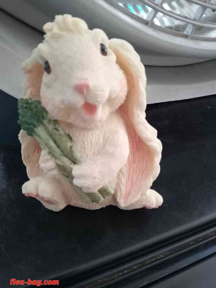 Nik Nak (Ceramic Handpainted Bunny)