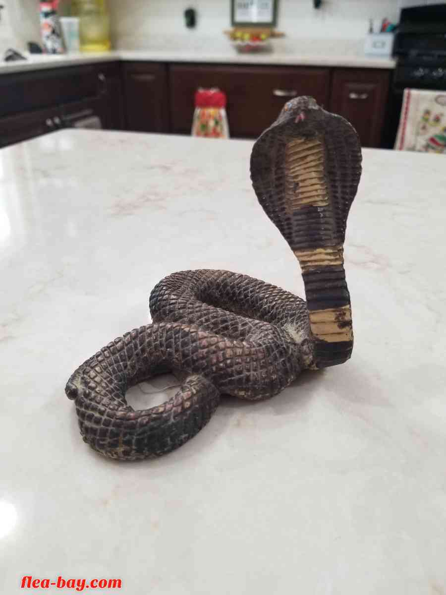 Vintage Cobra Figure Hard Rubber Plastic Toy Snakes