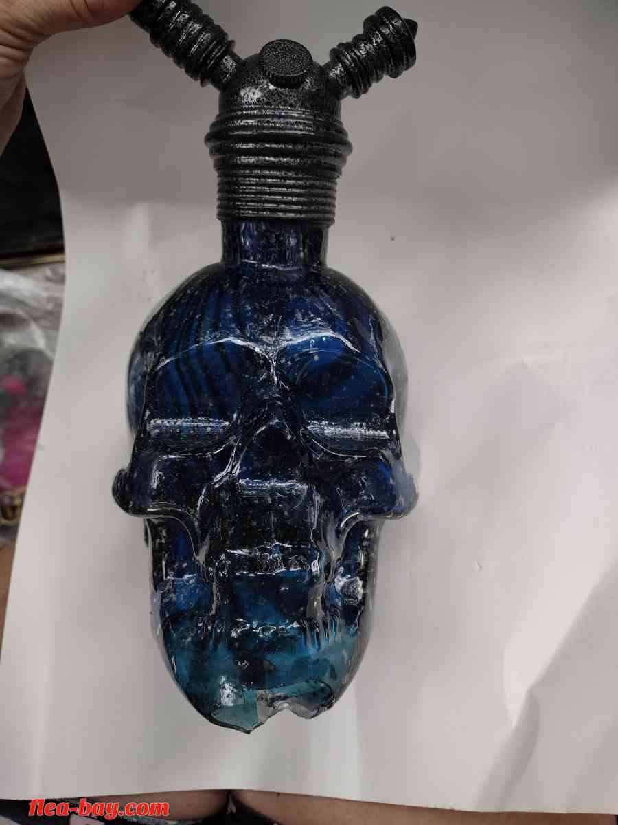 blue skull hooka