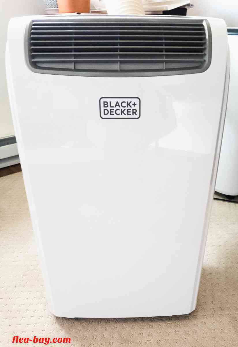 BLACK N DECKER Stand Up AC unit.