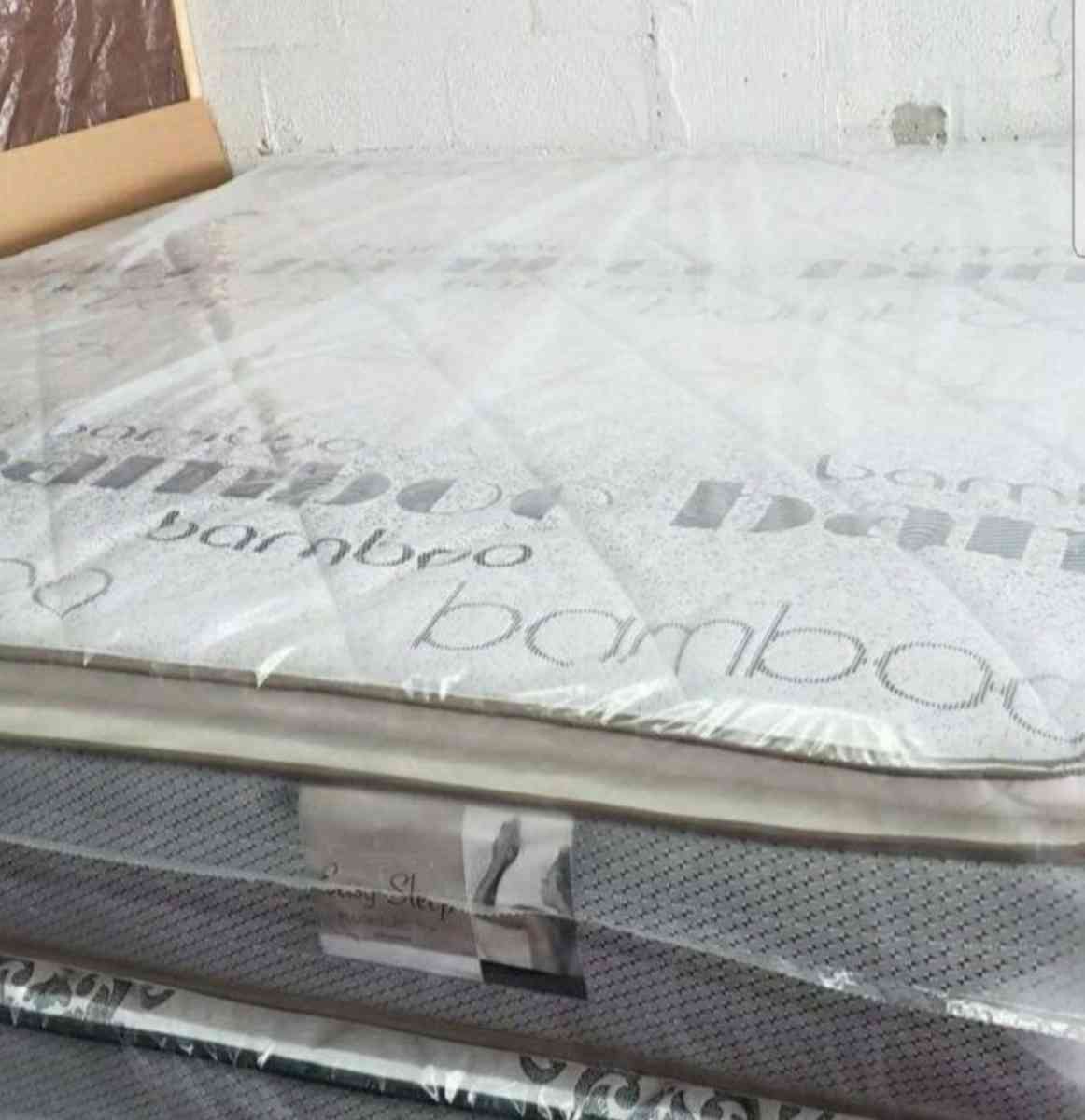 GREAT SALE KING PILLOWTOP MATTRESS WITH FREE BOX SPRING