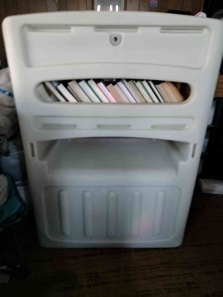 ToyBox w/built-in Book Shelf