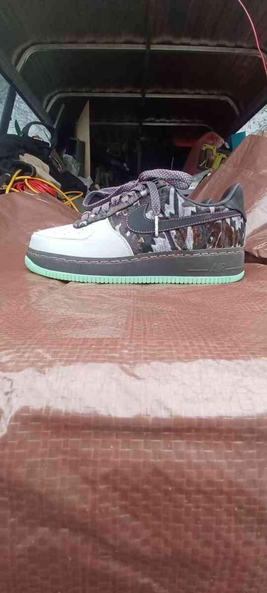 Nike AF1 2014 Year Of the Horse sz 10