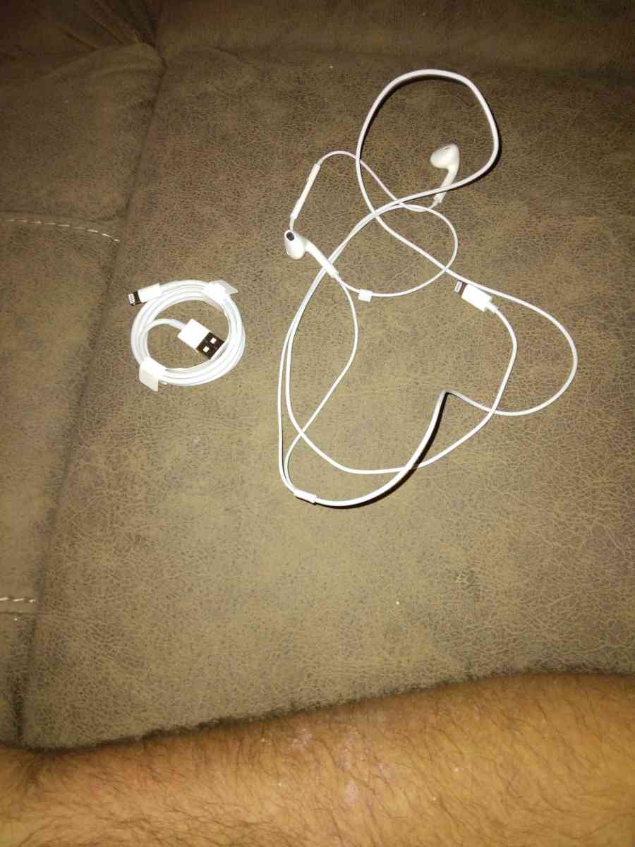 brand spanking new apple headphones and water proof earbuds