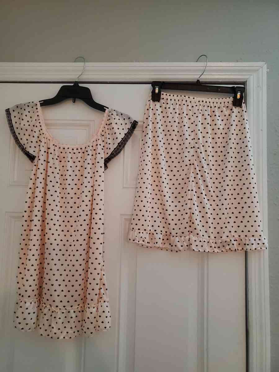 women two piece pajama set