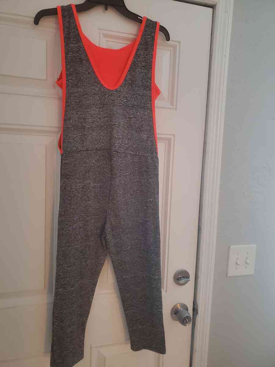 women romper capri