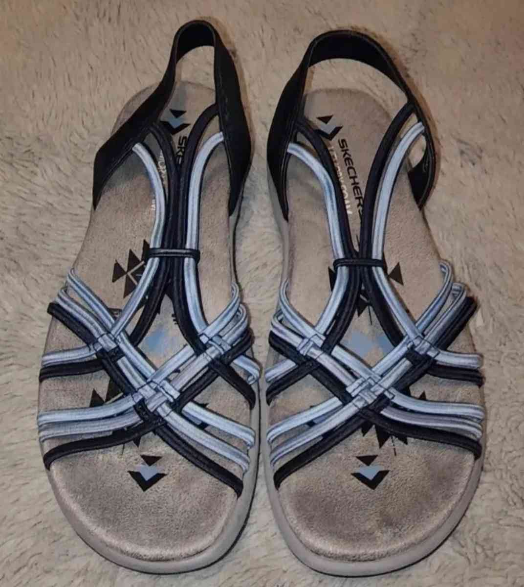 2 pairs Skechers Womens Reggae Slim sandals