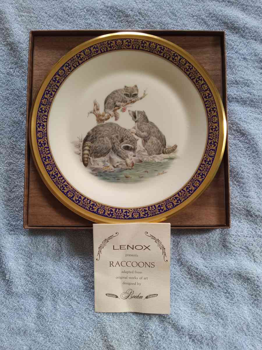 Collectors Lenox 1973 Racoons  Plate