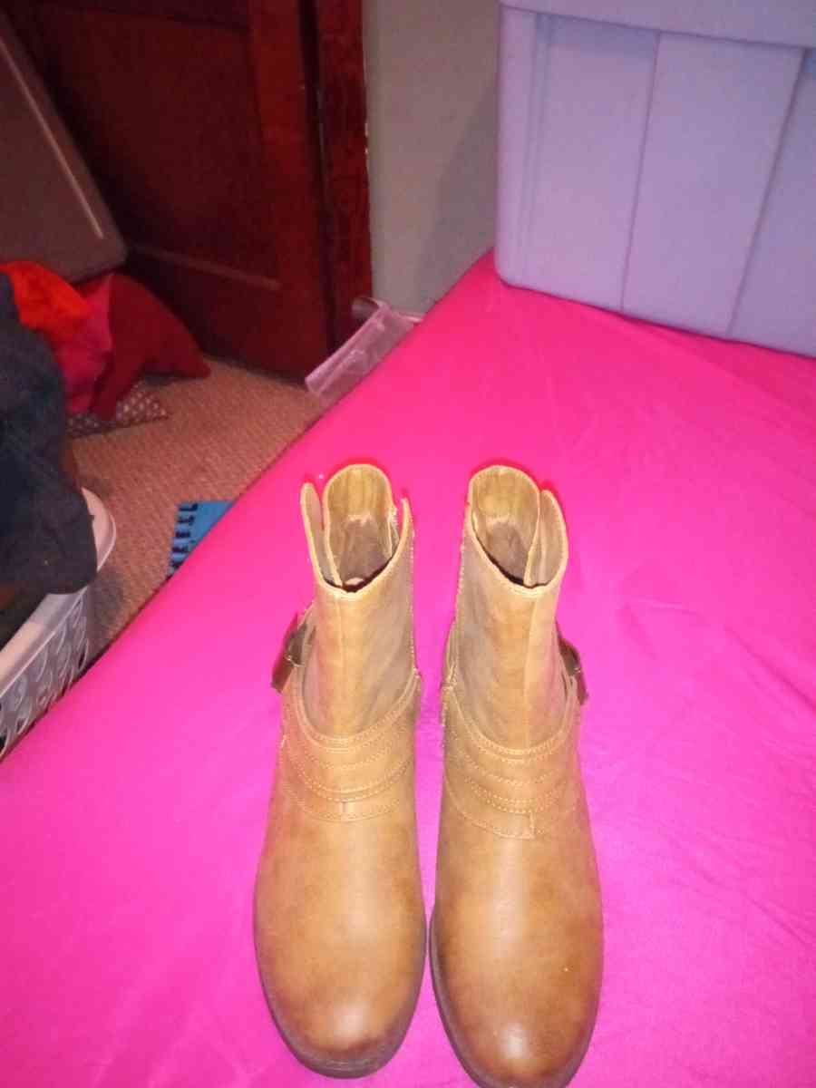 ladies new leather boots