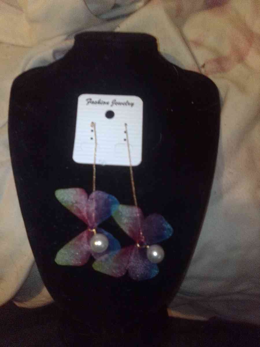 floating pearl butterfly earrings