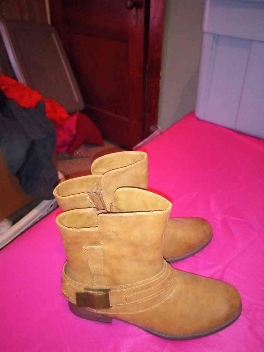 ladies new leather boots