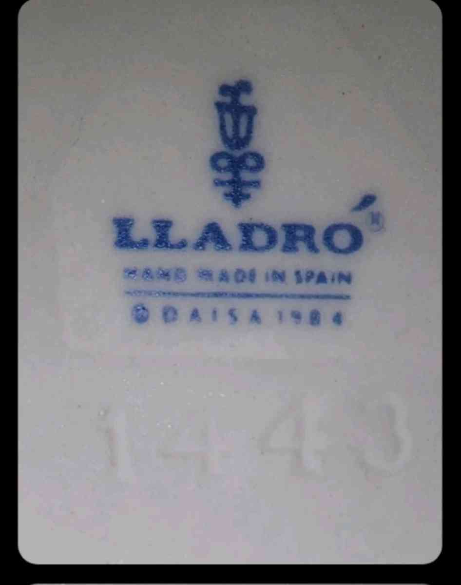Lladro POLAR BEAR Figurine Hand Made Porcelain Spain