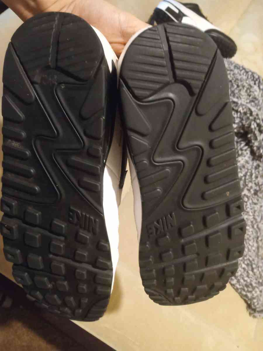 I want 15 for this Air maxes size 8