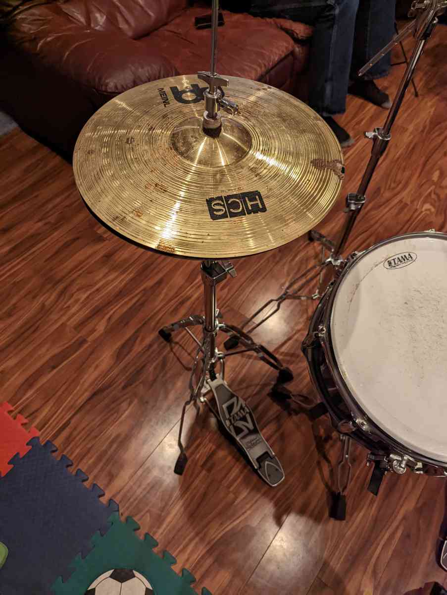 Tama ImperialStar 5 Piece set with Throne and Attack Rings