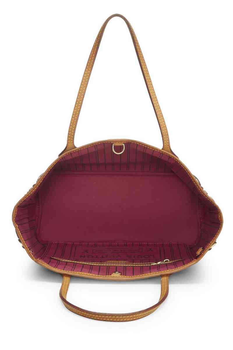 Louis Vuitton Paris purse