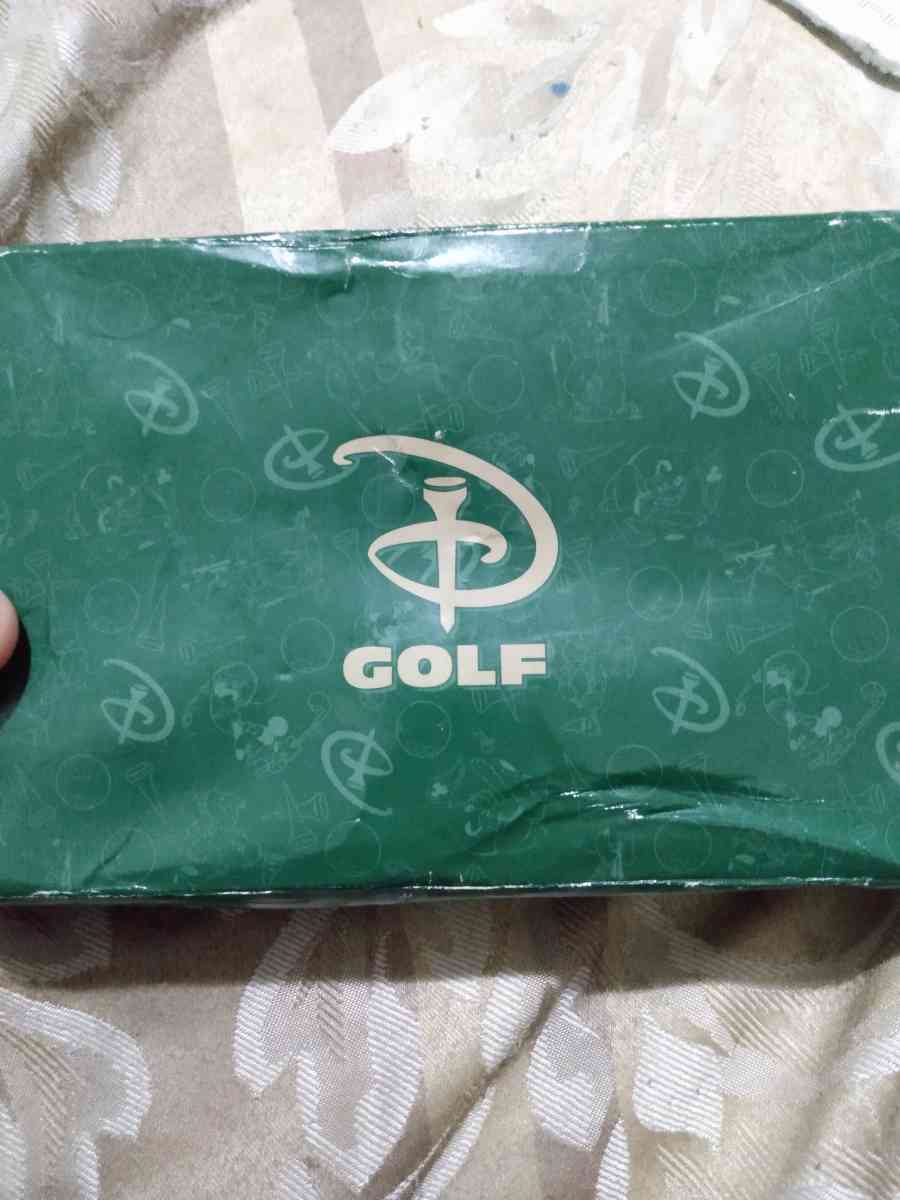 golf balls with mickey and goofy and Donald disney collectio