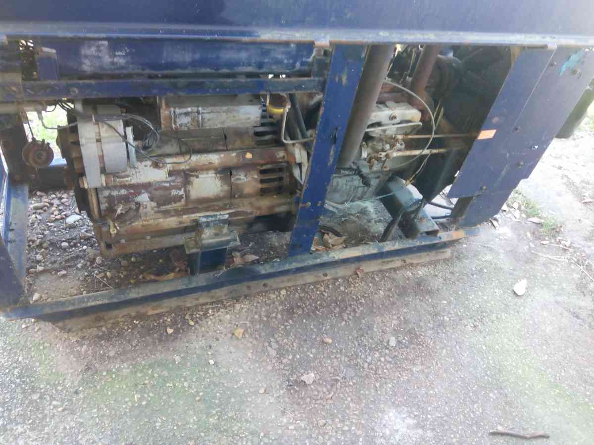 Big 20 Miller welder Gas engine runs and welds good