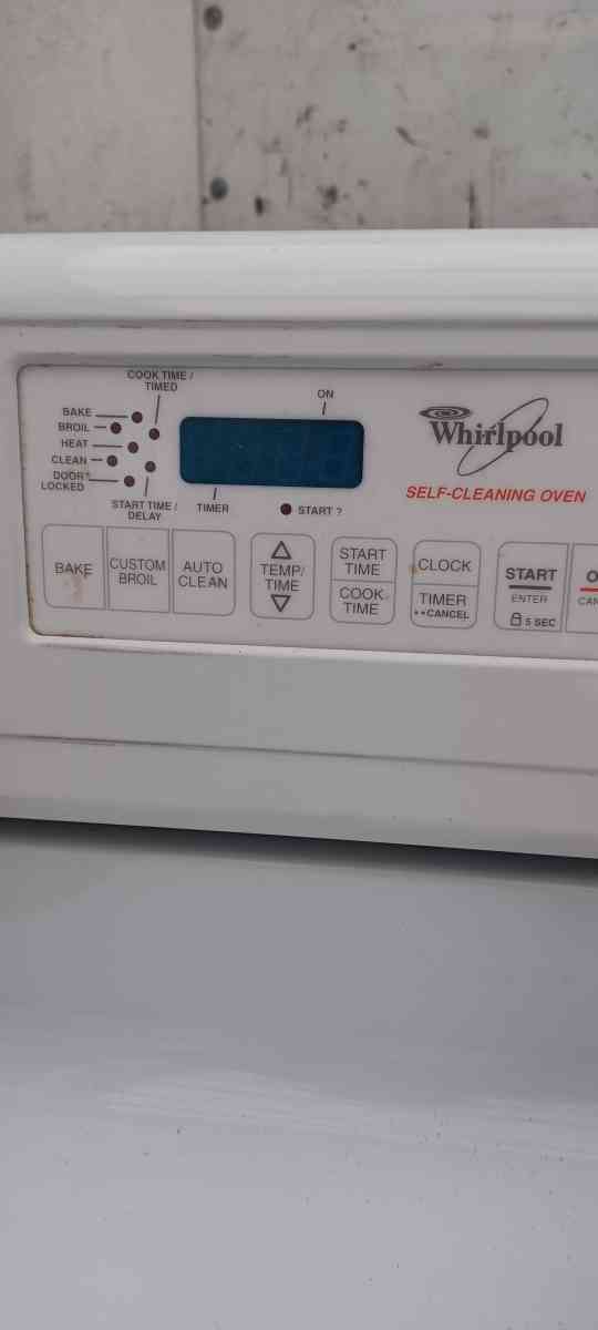 50 each Whirlpool Selfcleaning Stove Used As is 3 available